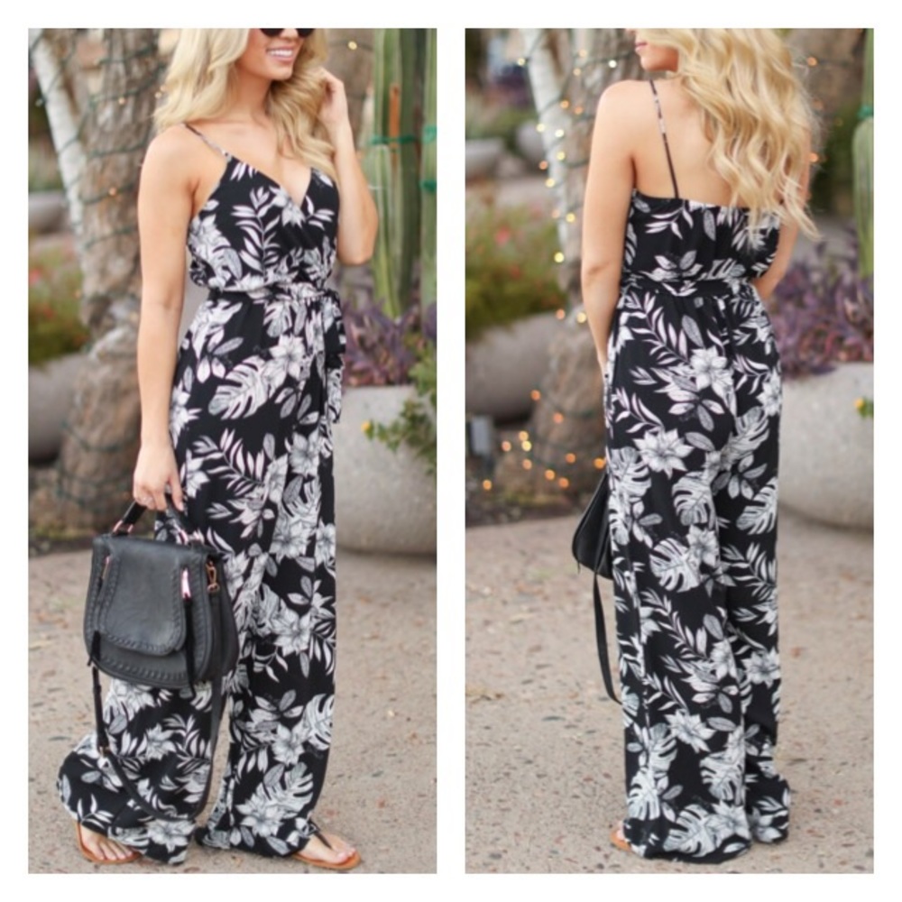 Navy and Tan Floral Jumpsuit - Picture 1 of 3
